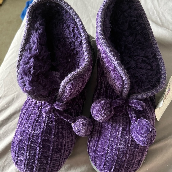 Muk Luks Shoes - Muk Luks - slippers size xlg